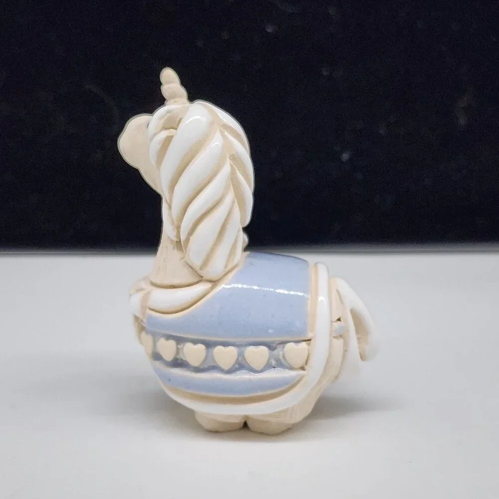 Artesania Rinconada Unicorn Figurine Blue With Hearts VTG 3.25" Tall - Picture 3 of 6